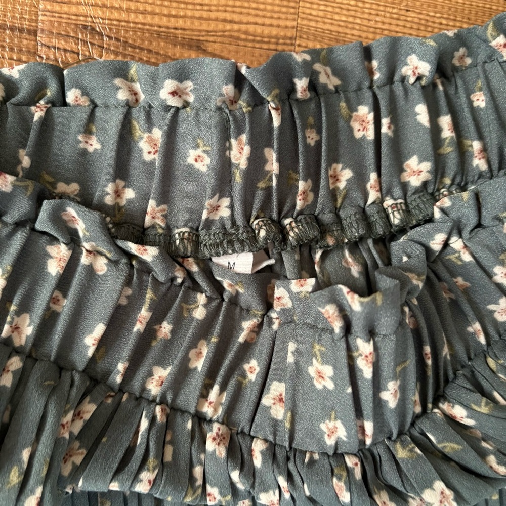 Exlura Green Floral Pleated Skirt Medium - Picture 3 of 4